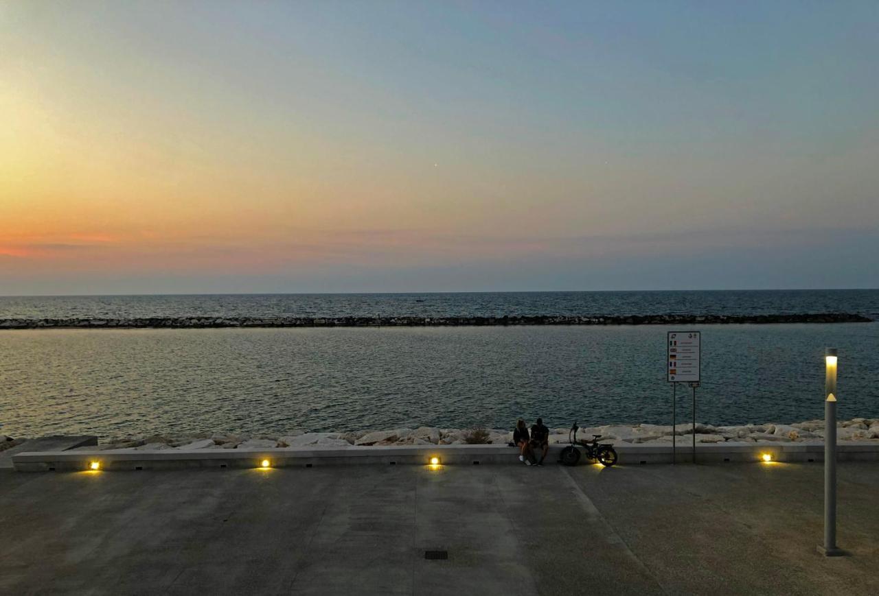 Sunny Beach Bari Luaran gambar